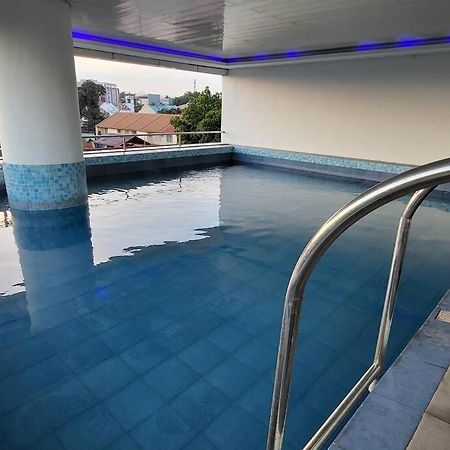 Kandi Big 1 Bedroom King Bed, Free Housekeeping, Wi-Fi 安吉利斯 外观 照片