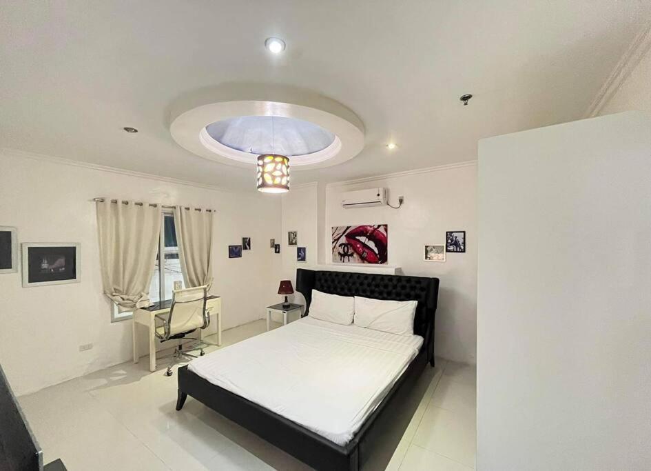 Kandi Big 1 Bedroom King Bed, Free Housekeeping, Wi-Fi 安吉利斯 外观 照片